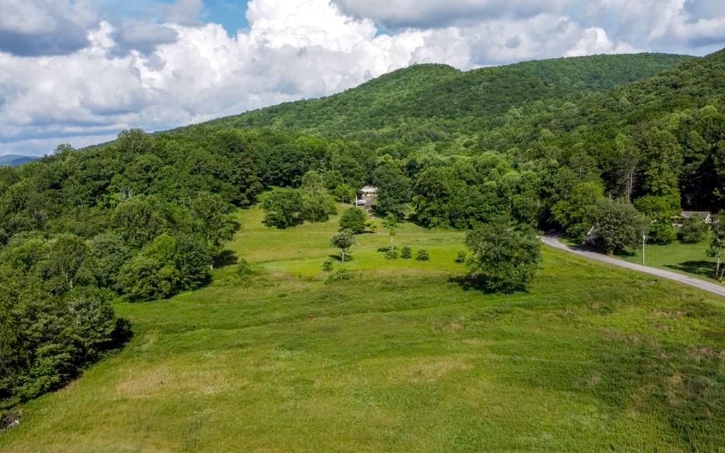 239 Glenn Elliott Road, Suches GA 30572 - Photo