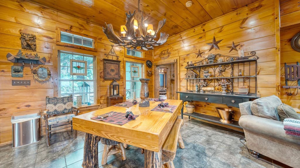 911 Summit Way, Blairsville GA 30512 - Photo