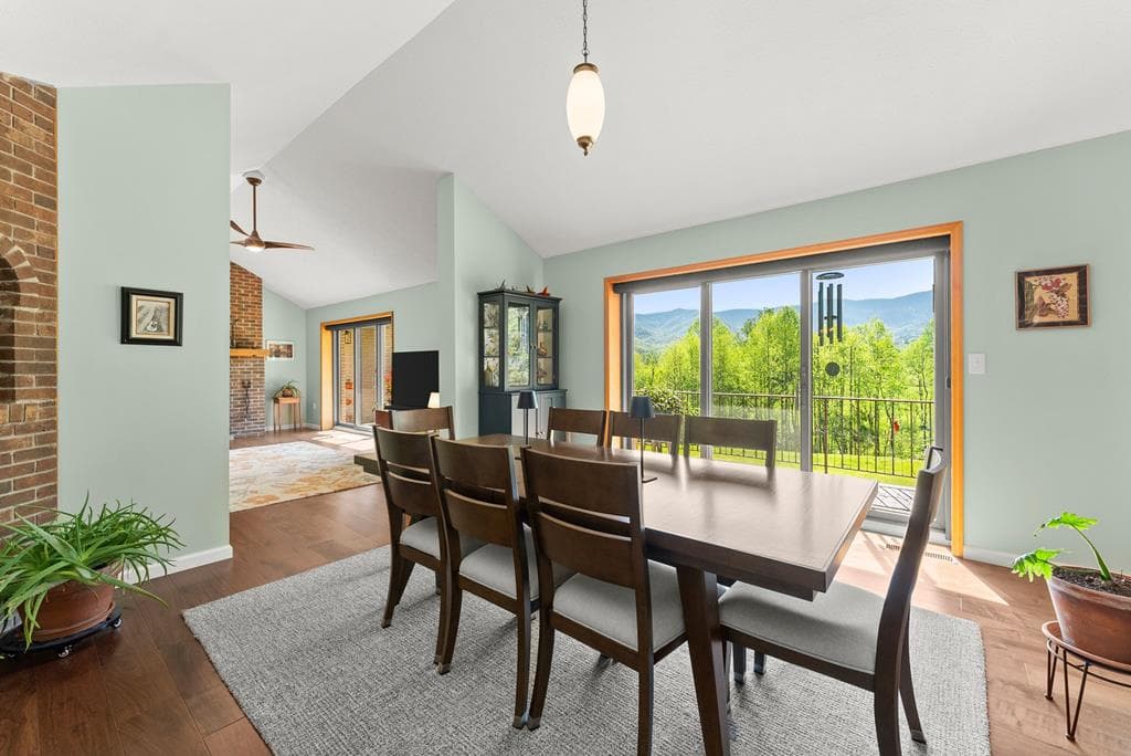 153 Trackrock Gap Road, Blairsville GA 30512 - Photo