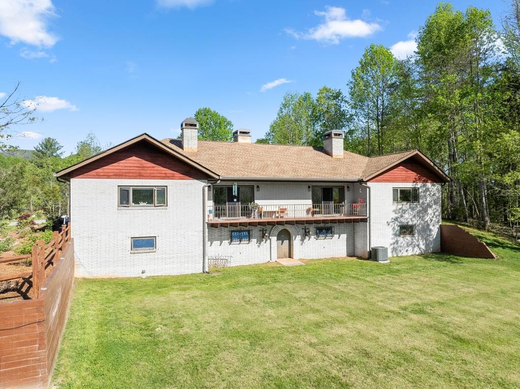 153 Trackrock Gap Road, Blairsville GA 30512 - Photo