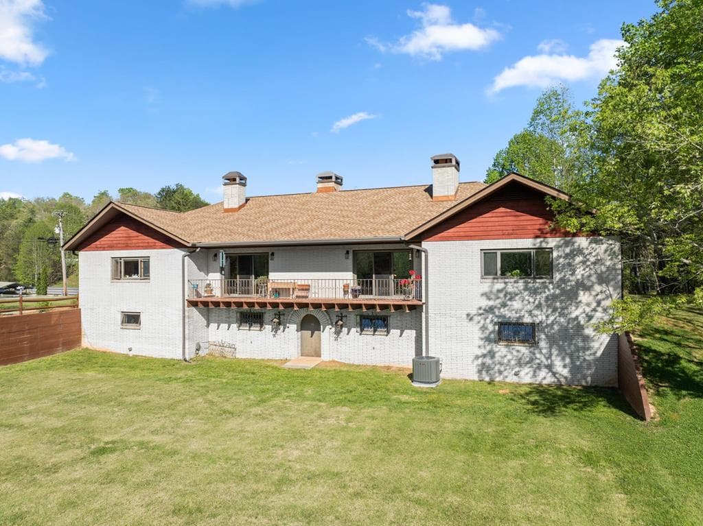 153 Trackrock Gap Road, Blairsville GA 30512 - Photo