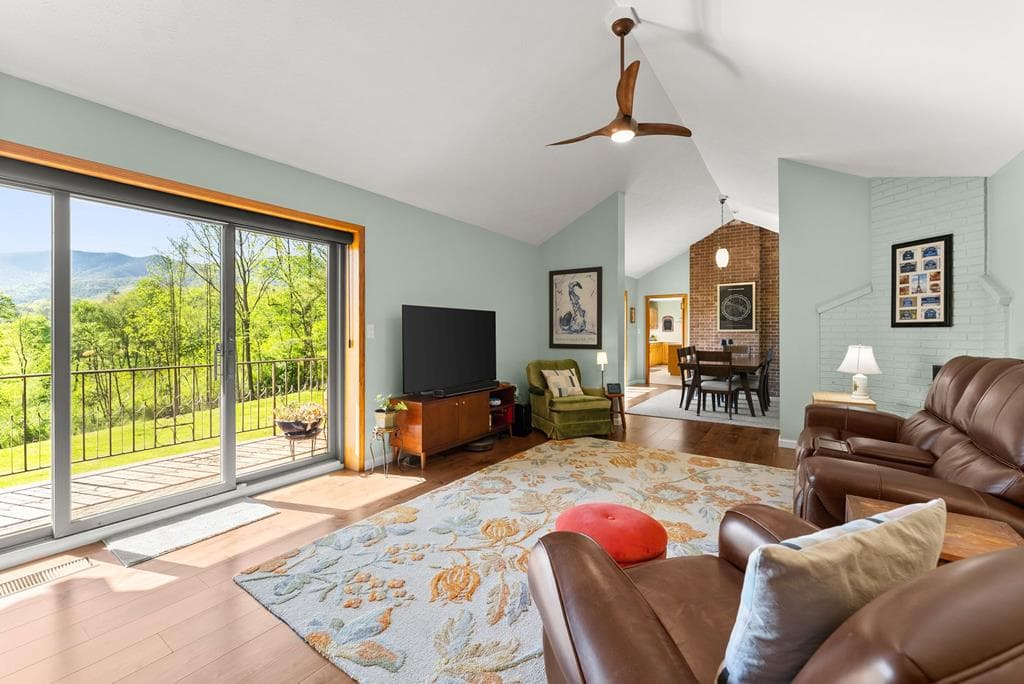 153 Trackrock Gap Road, Blairsville GA 30512 - Photo