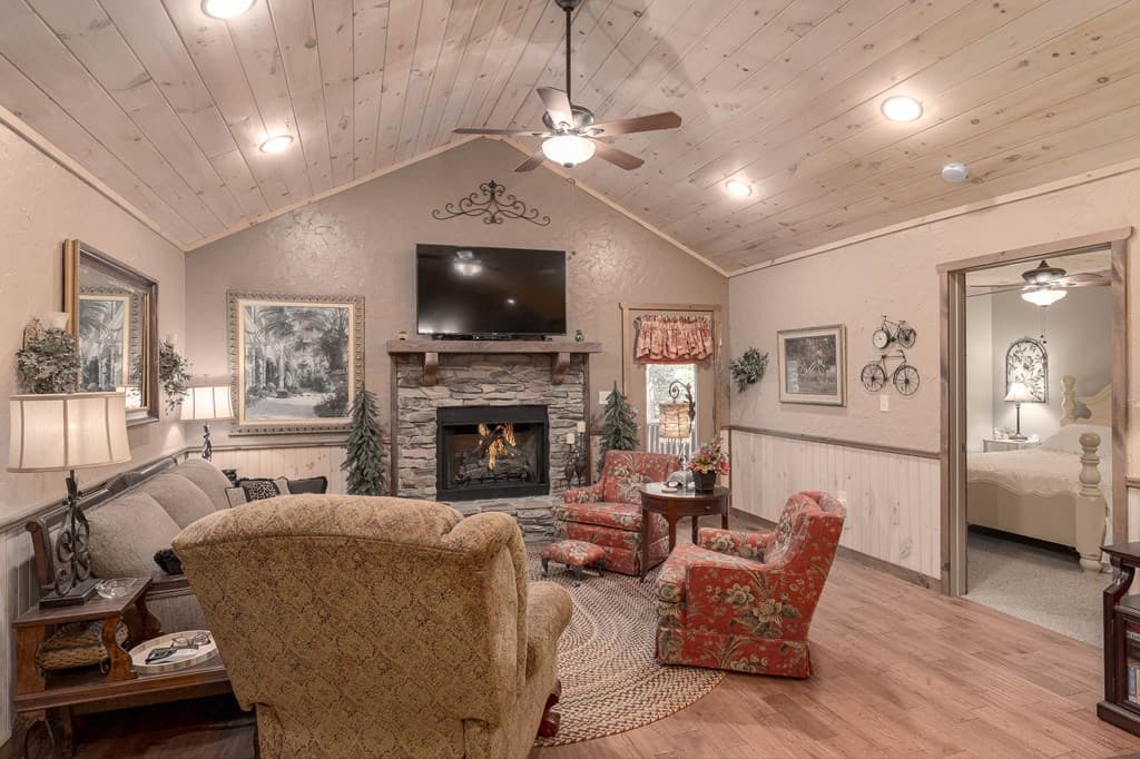 337 Branch Creek Road, Blue Ridge GA 30513 - Photo