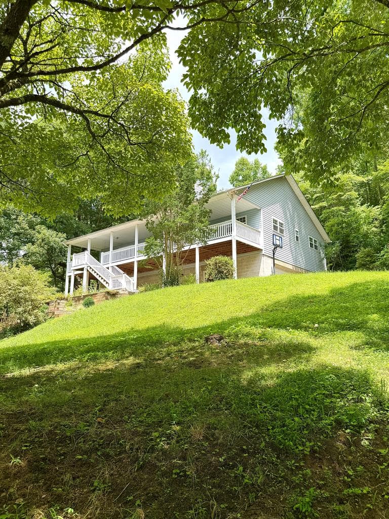 119 Ashlan Trail, Hayesville NC 28904 - Primary photo