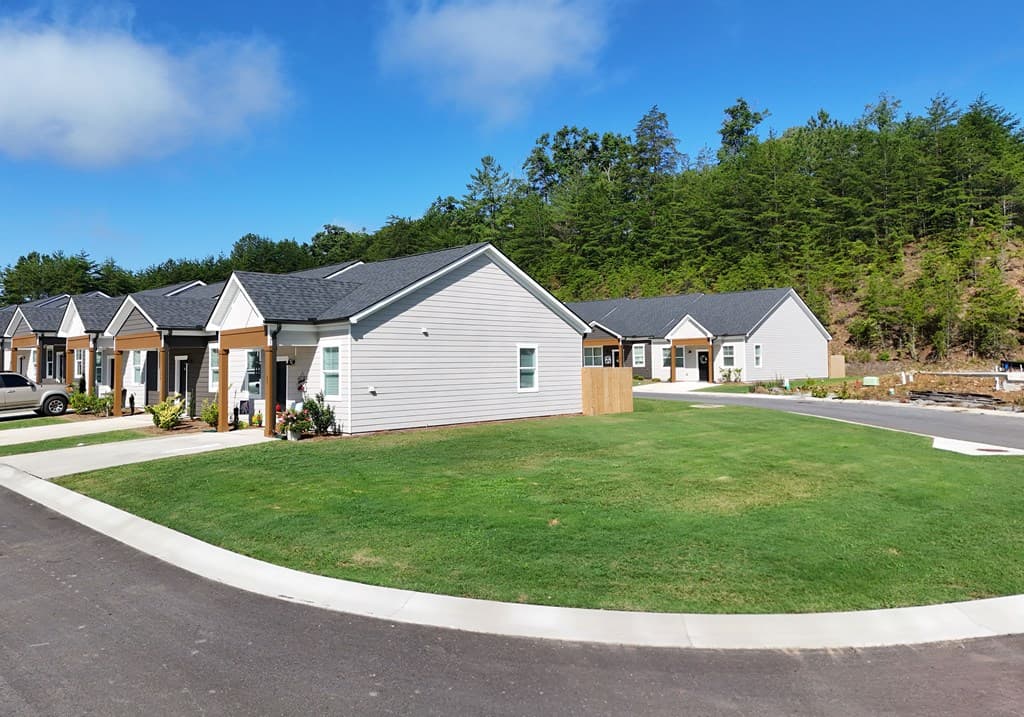 25 Grove Loop, Blue Ridge GA 30513 - Photo