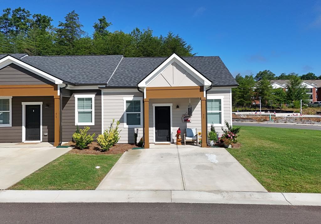 25 Grove Loop, Blue Ridge GA 30513 - Primary photo