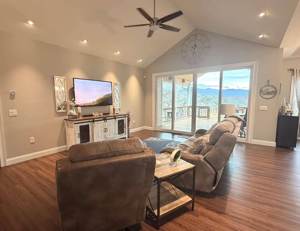 373 New Forest Road, Young Harris GA 30582 - Photo