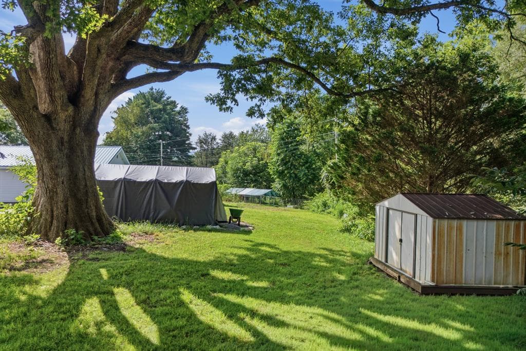 6 Ledford Chapel Road, Hayesville NC 28904 - Photo