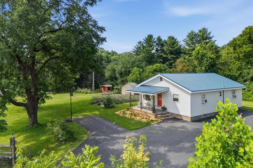 6 Ledford Chapel Road, Hayesville NC 28904 - Photo