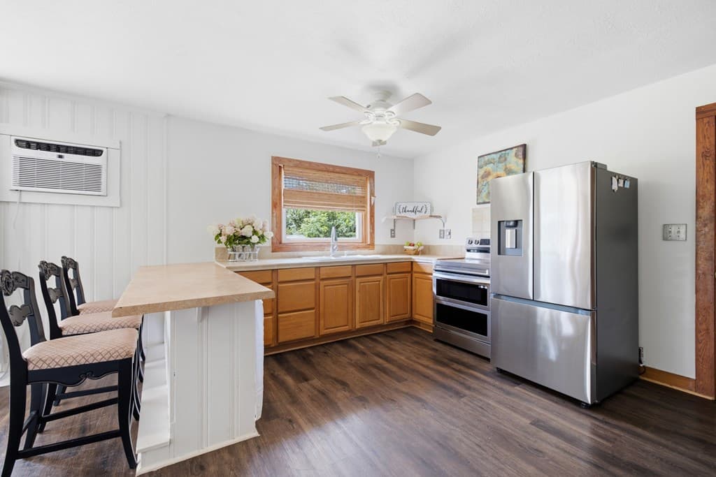 6 Ledford Chapel Road, Hayesville NC 28904 - Photo