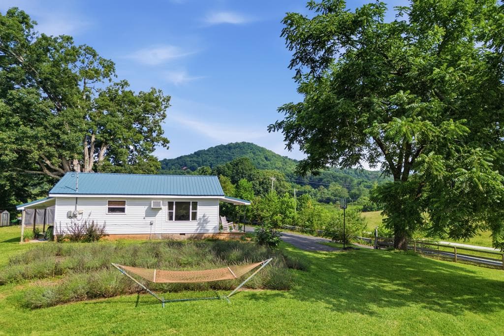 6 Ledford Chapel Road, Hayesville NC 28904 - Photo