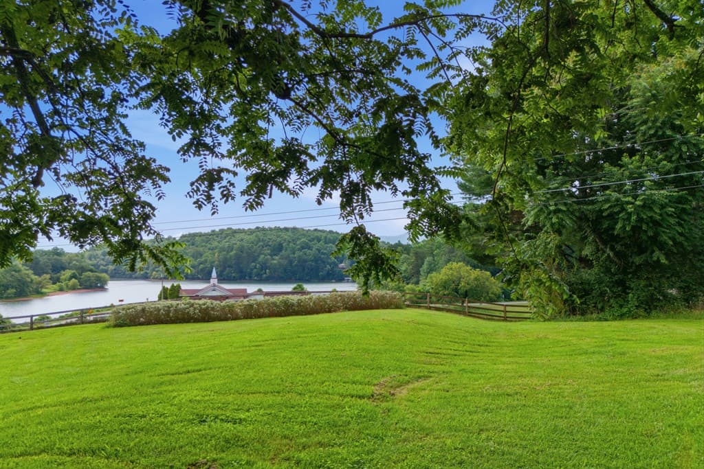6 Ledford Chapel Road, Hayesville NC 28904 - Photo