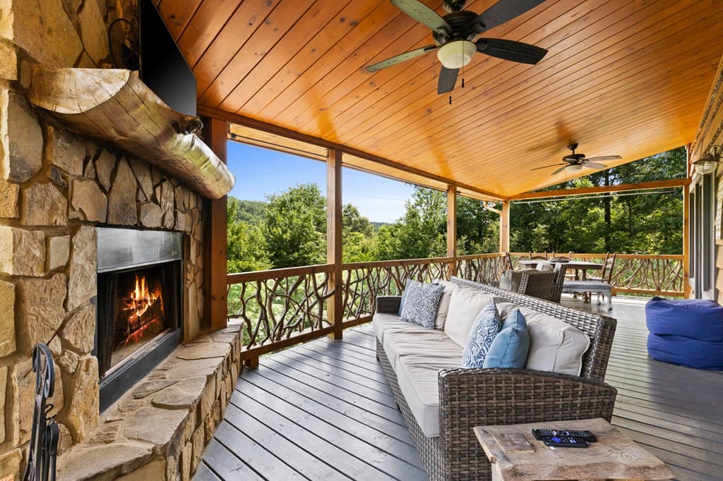 98 Shalom Lane, Blue Ridge GA 30513 - Photo