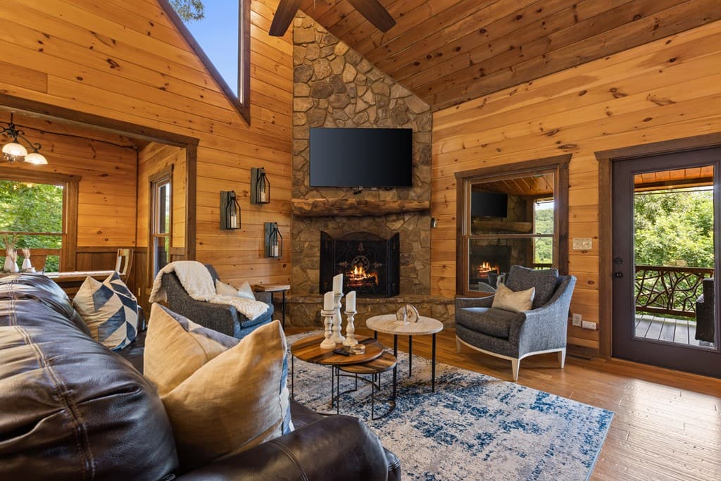 98 Shalom Lane, Blue Ridge GA 30513 - Photo