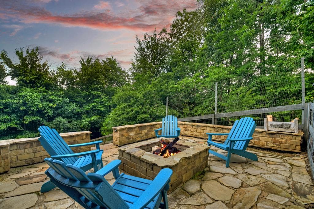 98 Shalom Lane, Blue Ridge GA 30513 - Photo