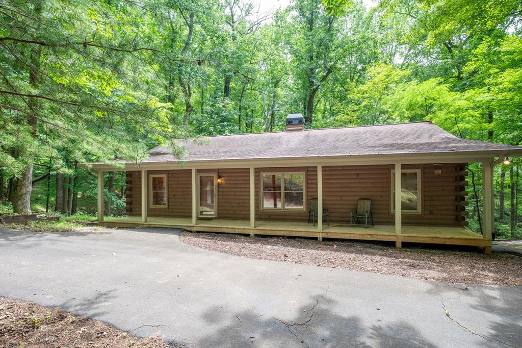415 Sunset Court, Jasper GA 30143 - Primary photo