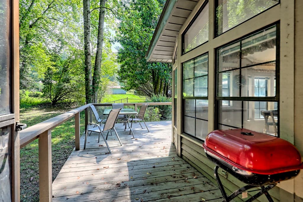 641 Cold Branch Road, Hayesville NC 28904 - Photo