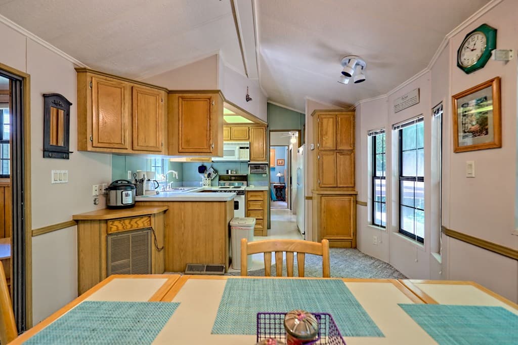 641 Cold Branch Road, Hayesville NC 28904 - Photo