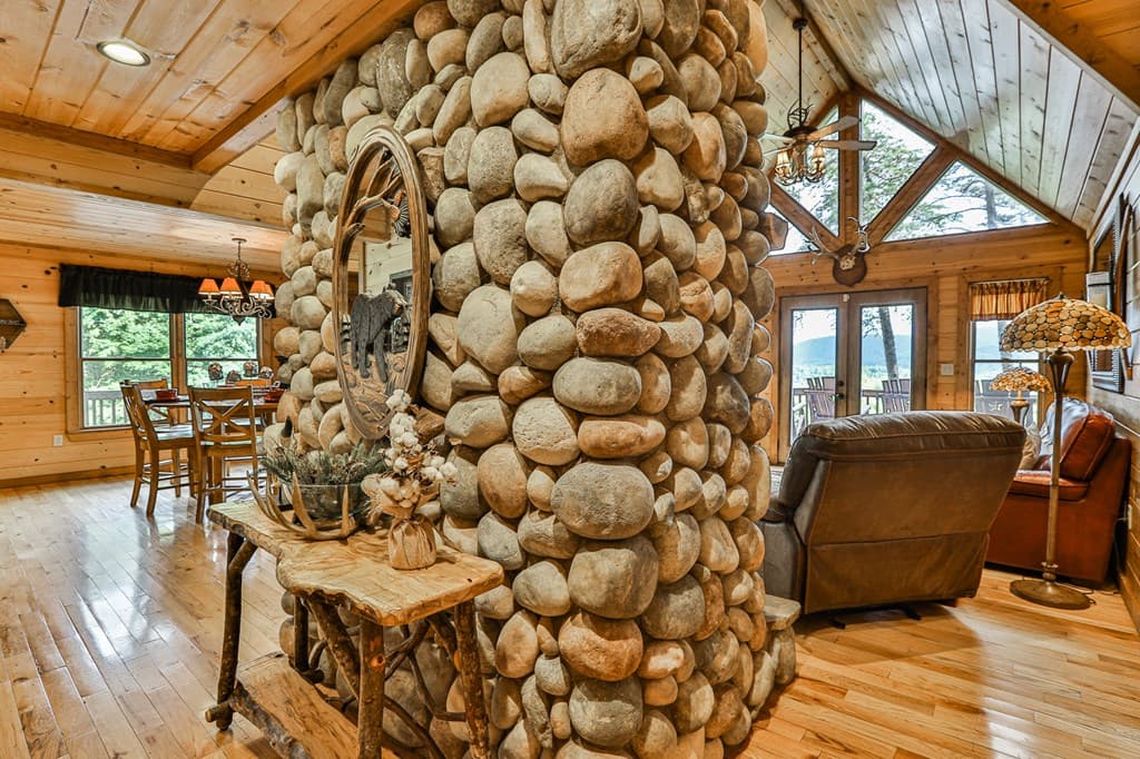 175 Cochise Road, Blue Ridge GA 30513 - Photo