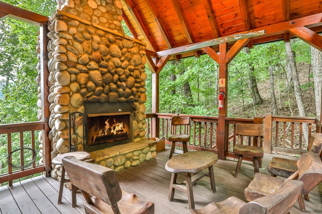 175 Cochise Road, Blue Ridge GA 30513 - Photo