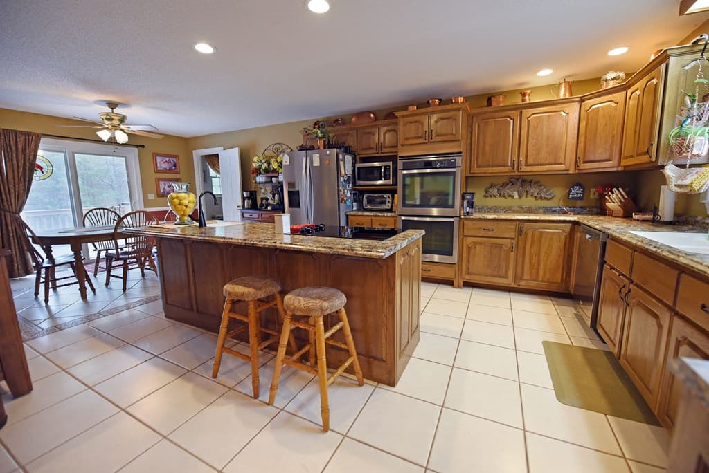 38 Oakwood Drive, Blue Ridge GA 30513 - Photo