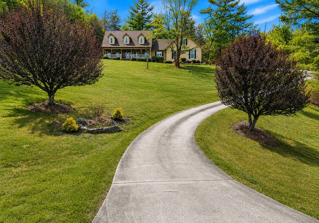 38 Oakwood Drive, Blue Ridge GA 30513 - Photo
