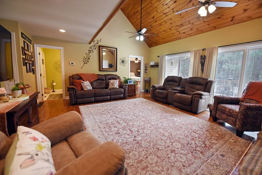 38 Oakwood Drive, Blue Ridge GA 30513 - Photo