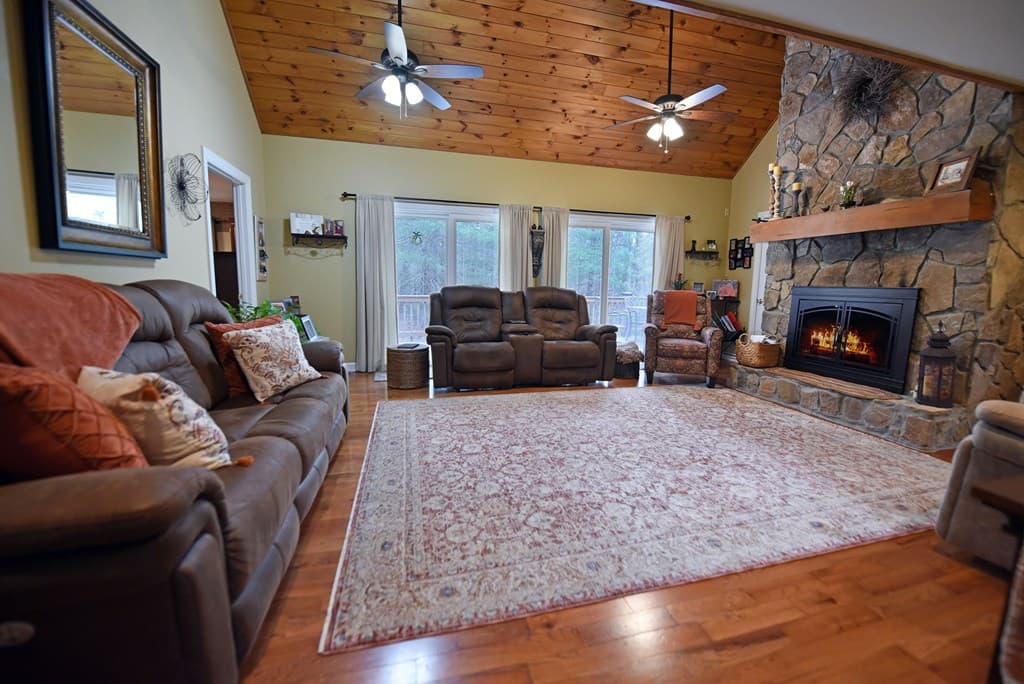 38 Oakwood Drive, Blue Ridge GA 30513 - Photo