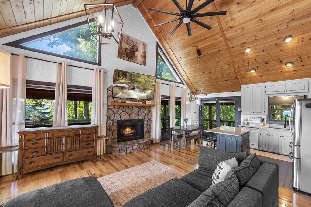 832 Scenic Mountain View Road, Blue Ridge GA 30512 - Photo