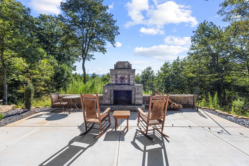 832 Scenic Mountain View Road, Blue Ridge GA 30512 - Photo