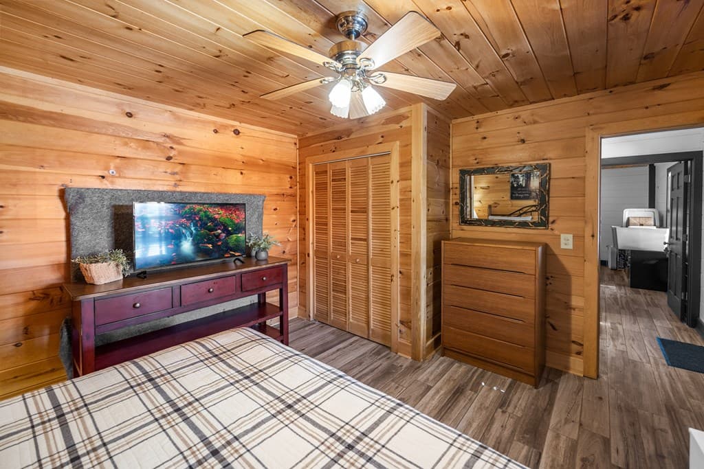 832 Scenic Mountain View Road, Blue Ridge GA 30512 - Photo