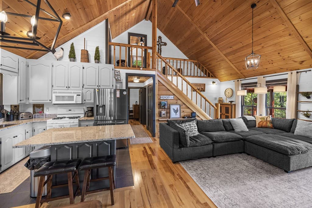 832 Scenic Mountain View Road, Blue Ridge GA 30512 - Photo