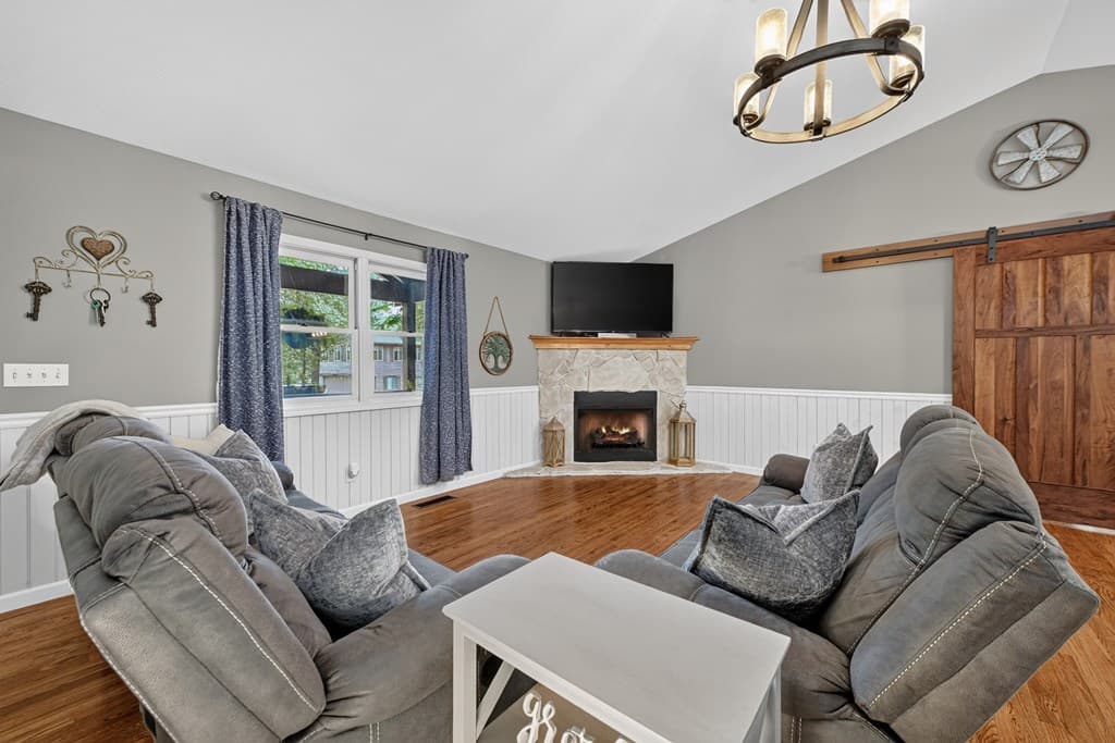 199 Hillsdale Drive, Ellijay GA 30540 - Photo