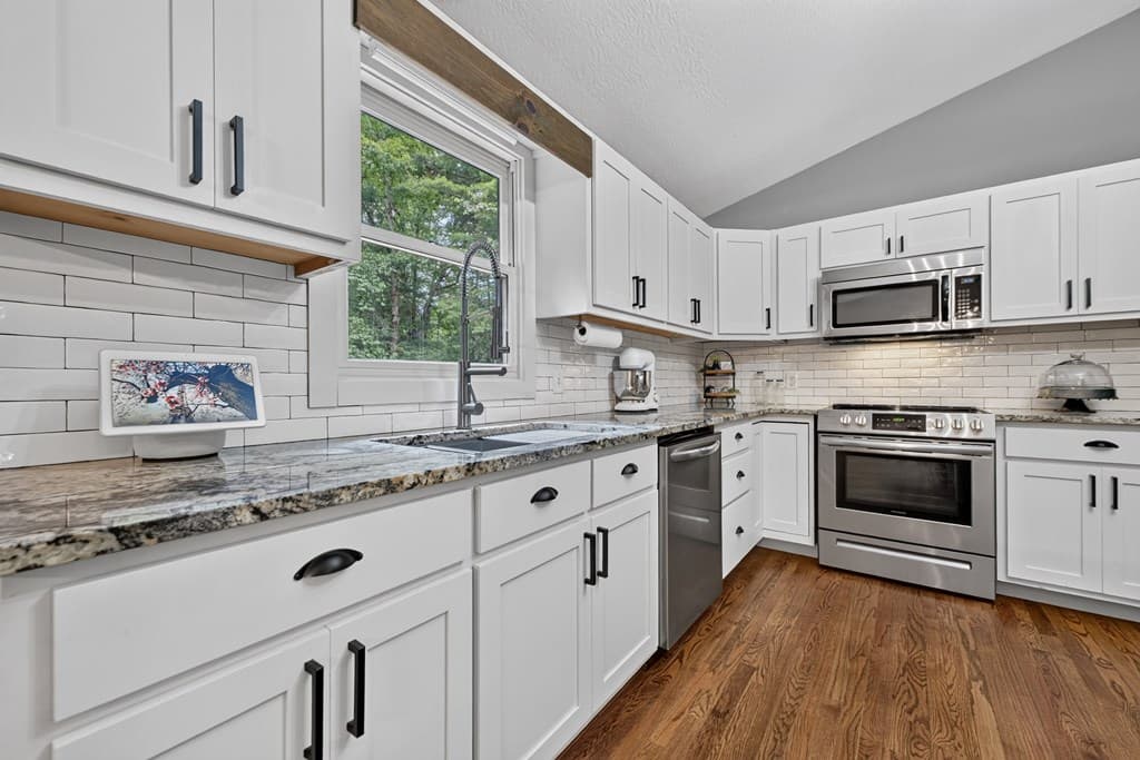 199 Hillsdale Drive, Ellijay GA 30540 - Photo