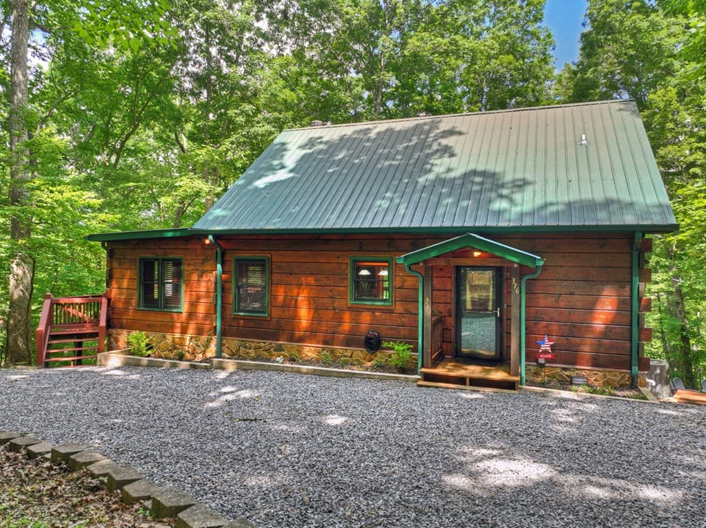 316 Pigeon Creek Road, Blue Ridge GA 30513 - Photo