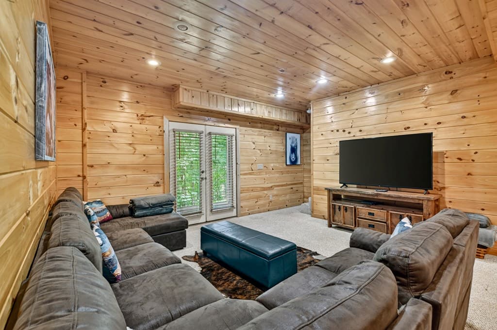 316 Pigeon Creek Road, Blue Ridge GA 30513 - Photo