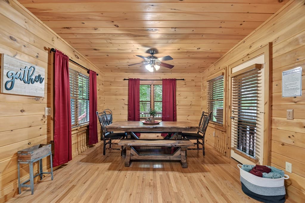 316 Pigeon Creek Road, Blue Ridge GA 30513 - Photo