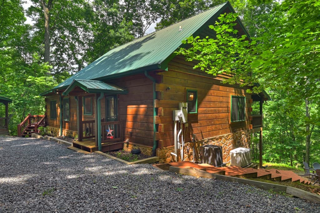316 Pigeon Creek Road, Blue Ridge GA 30513 - Photo