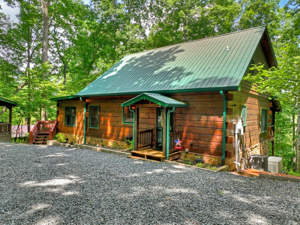 316 Pigeon Creek Road, Blue Ridge GA 30513 - Photo