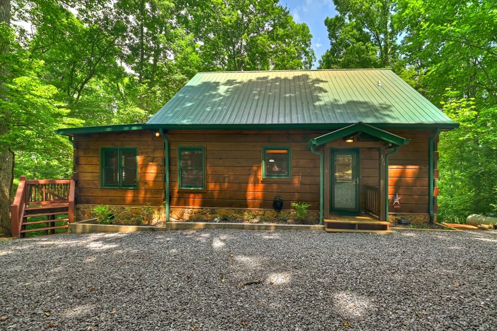 316 Pigeon Creek Road, Blue Ridge GA 30513 - Photo