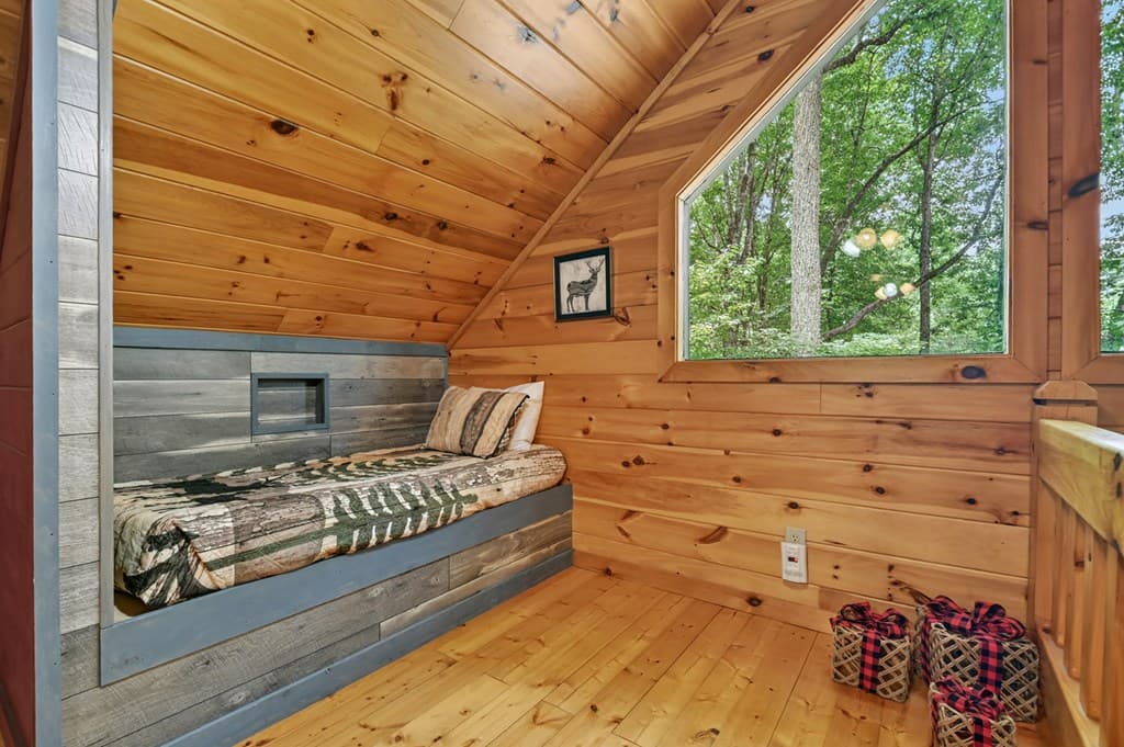 316 Pigeon Creek Road, Blue Ridge GA 30513 - Photo