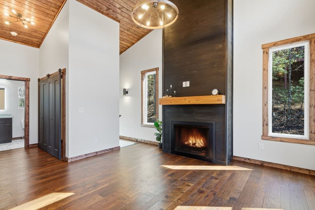 890 Joliet Drive, Ellijay GA 30540 - Photo