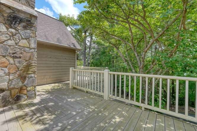 100 Sourwood Lane, Hayesville NC 28904 - Photo