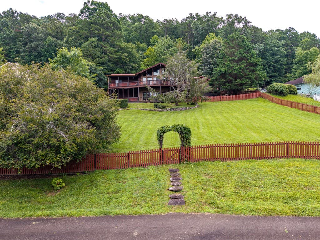 131 Talona Lake Terrace, Ellijay GA 30536 - Photo