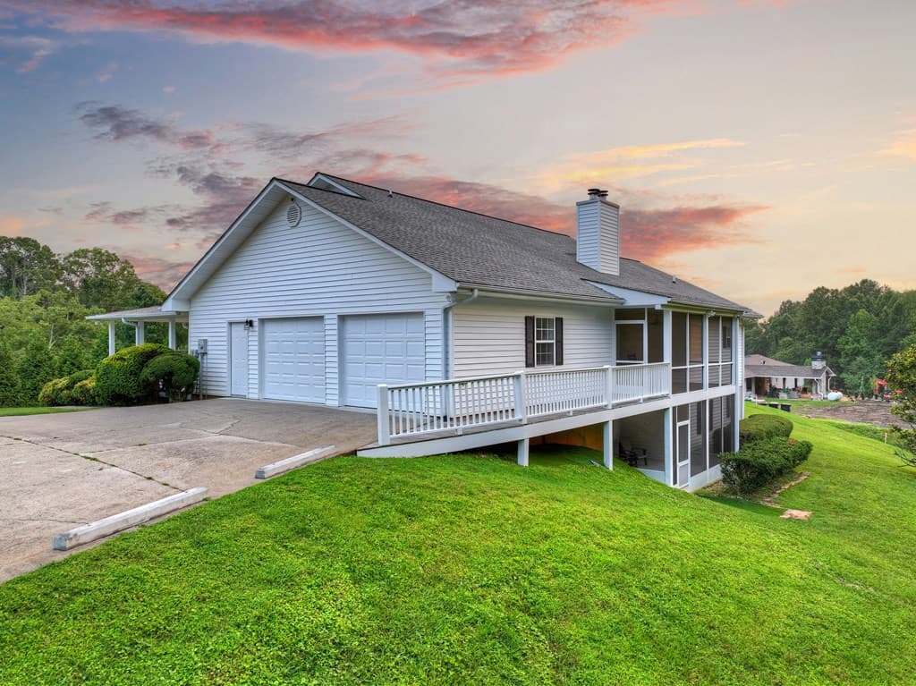 832 W First Street, Blue Ridge GA 30513 - Photo