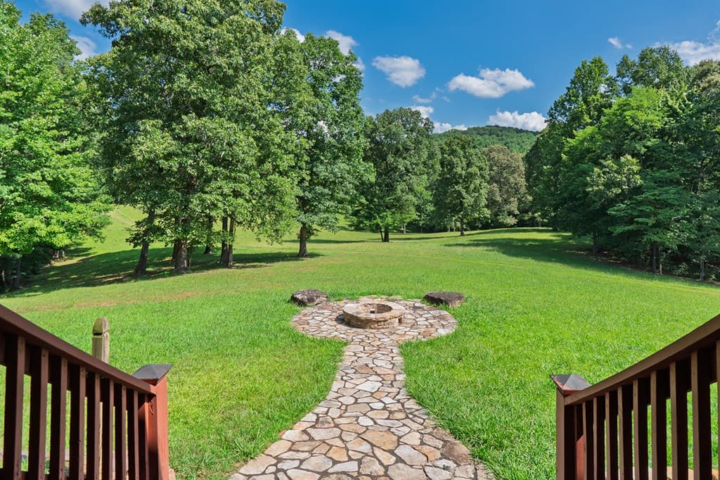 196 Creek Camp Road, Ellijay GA 30536 - Photo