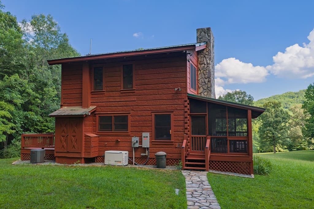 196 Creek Camp Road, Ellijay GA 30536 - Photo