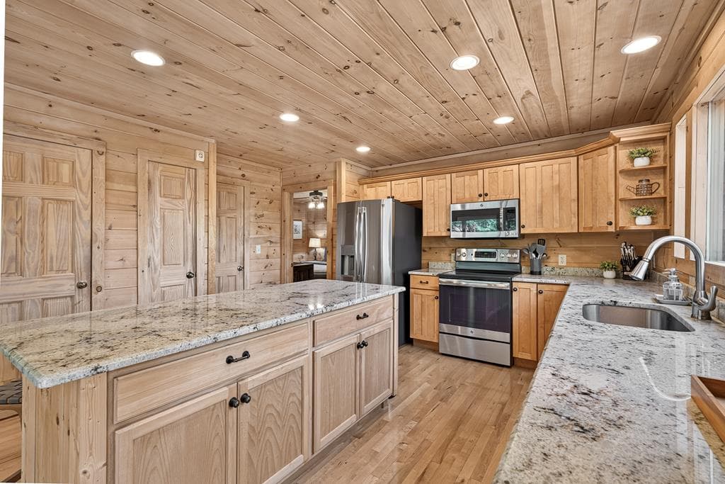 78 Mountain Peaks Lane, Blue Ridge GA 30513 - Photo