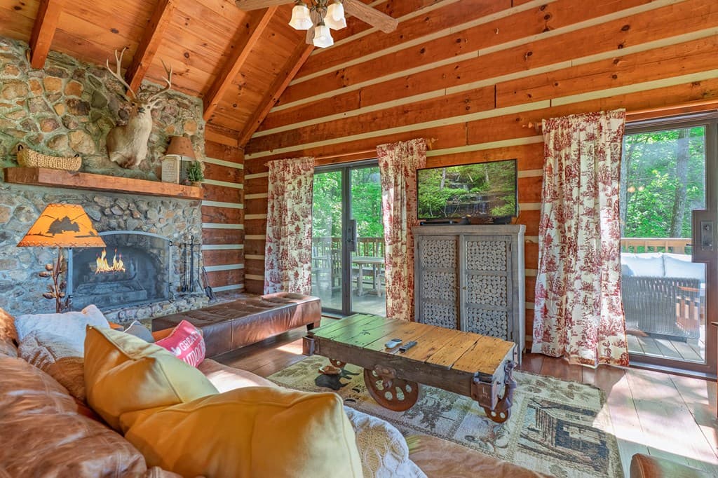 1049 Rockwater Road, Ellijay GA 30536 - Photo