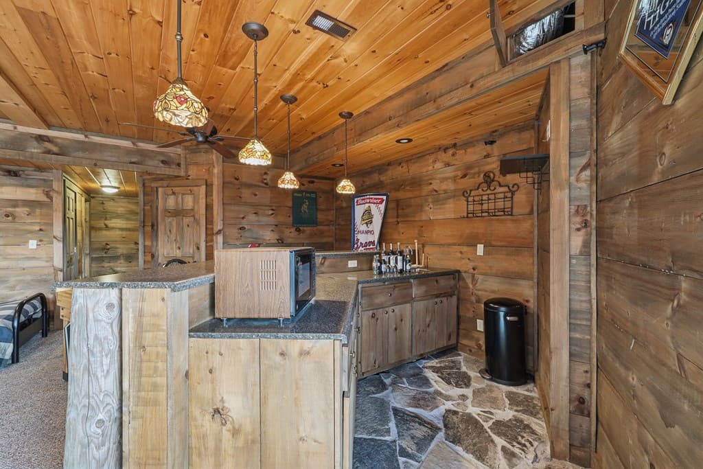 97 Fox Mountain Crossing, Blue Ridge GA 30513 - Photo